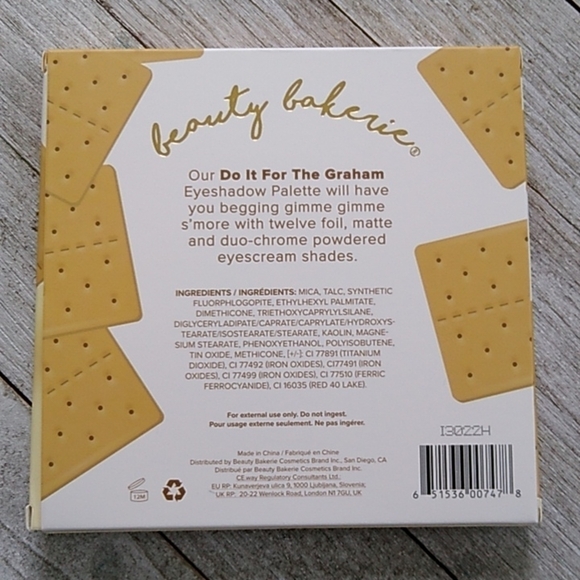 NEW Beauty Bakerie Do It For The Graham Eyeshadow Palette - Picture 9 of 13